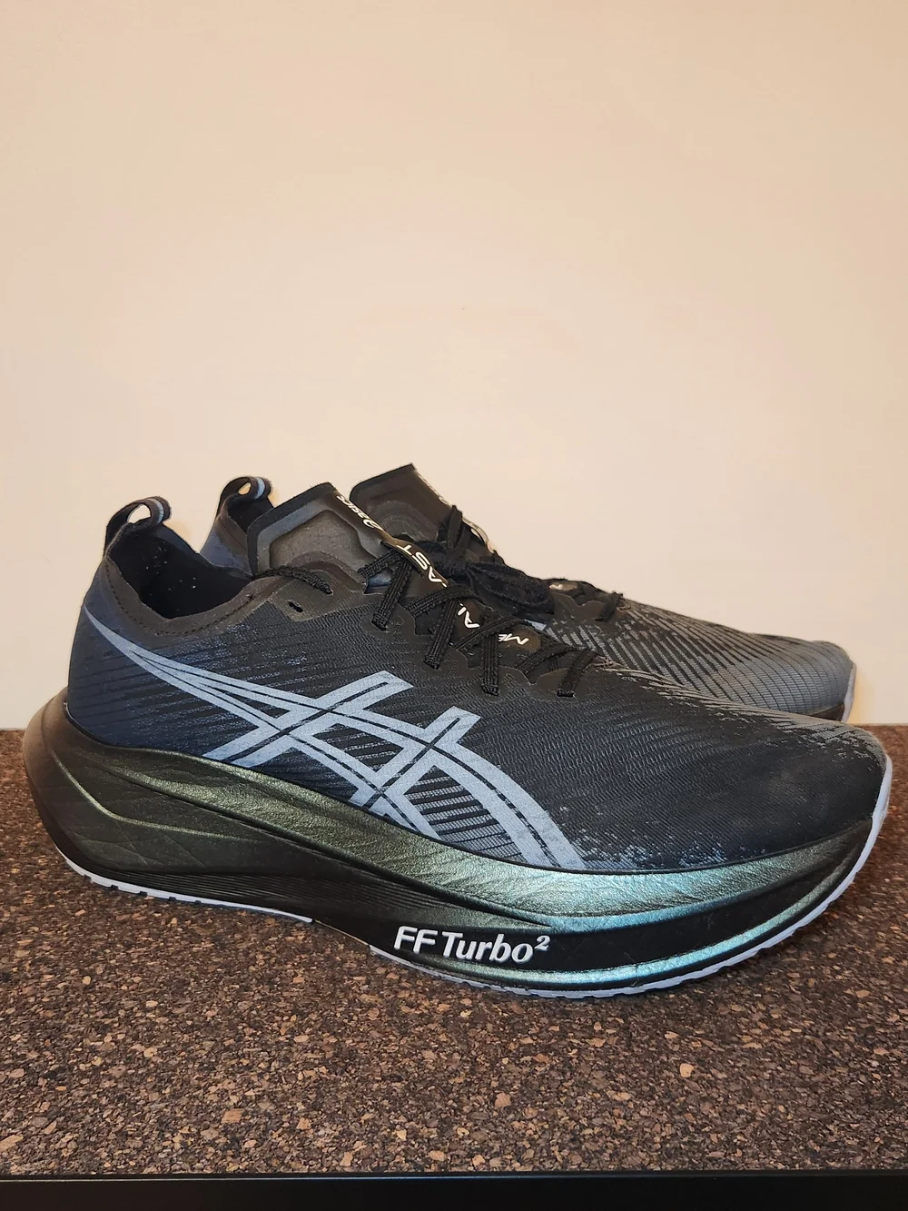 Asics megablast running